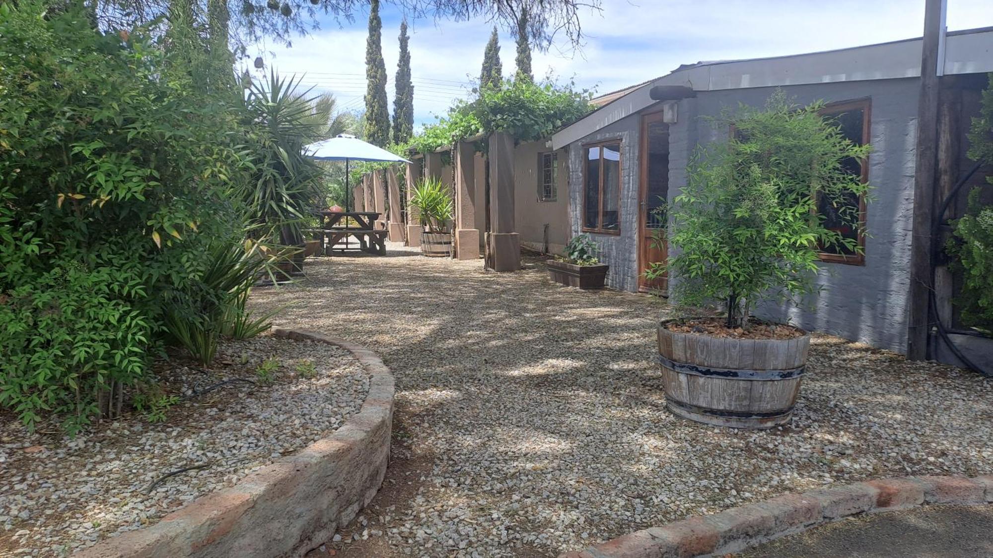African Dawn B&B Calvinia Exterior foto